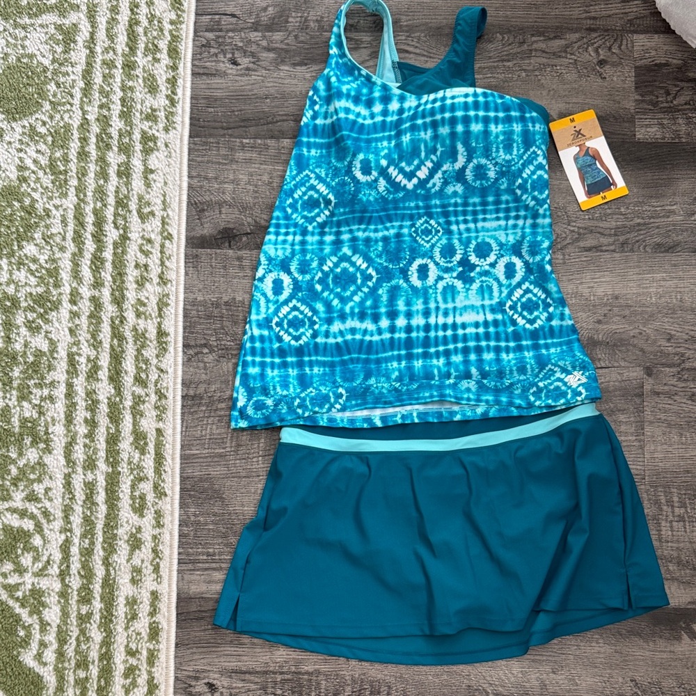 ZeroXposur Teal & Aqua Tie-Dye Tankini with Skort - Picture 2 of 8